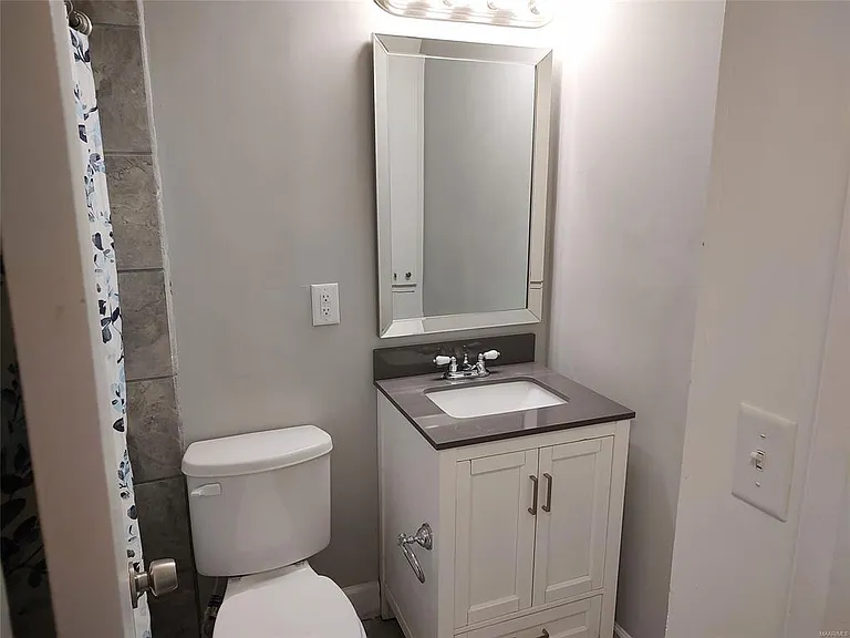 226 Radburn Way — Photo 5