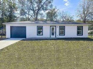 11 Locust Loop Dr, Ocala, FL 34472
