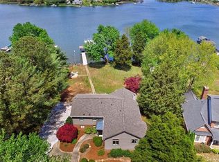 176 Ponderosa Cir, Mooresville, NC 28117