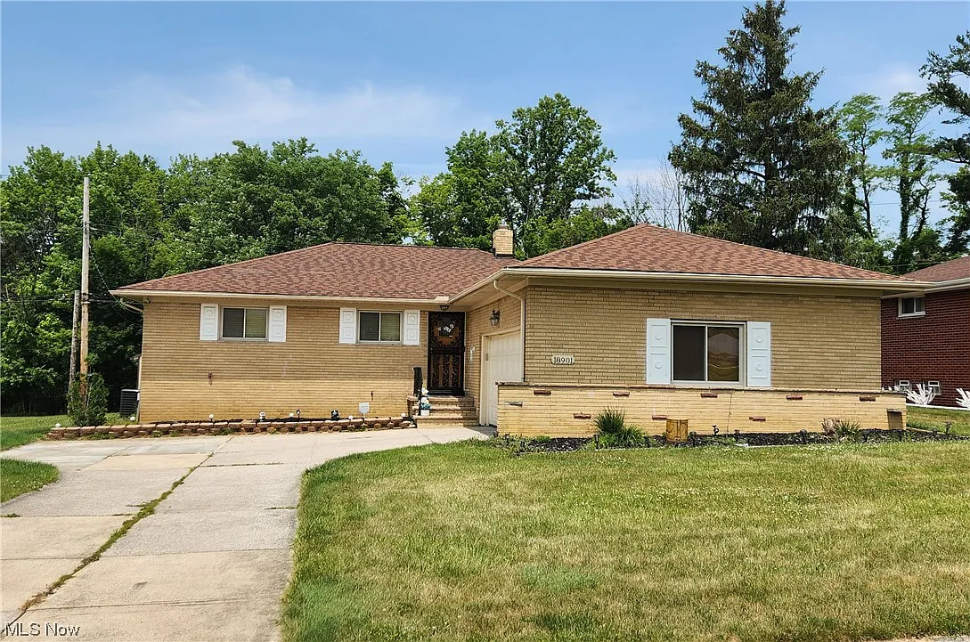 18901 Sumpter Rd photo 1