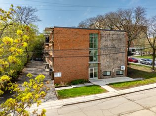 75 Carling Street, Hamilton, ON L8S 1N1