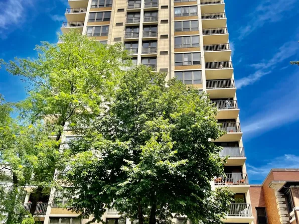 5471 S Hyde Park Blvd APT 15A, Chicago, IL 60615