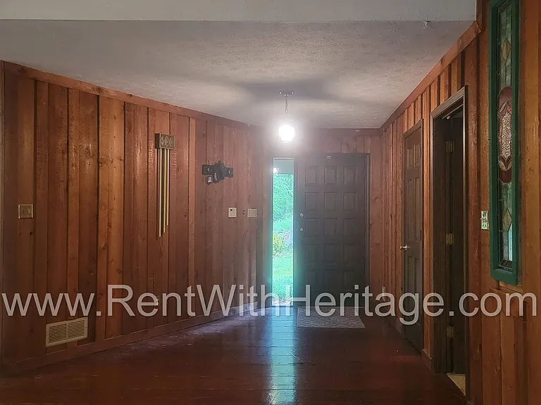 1050 Flamingo Dr — Photo 12
