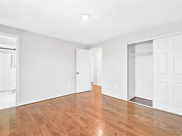 17641 Longview Ln — Photo 11