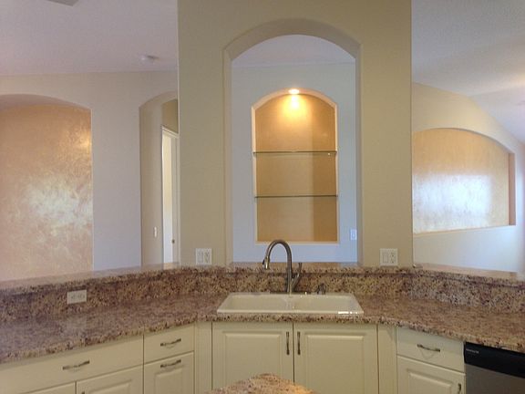 3rd image of 58 Southlake Dr