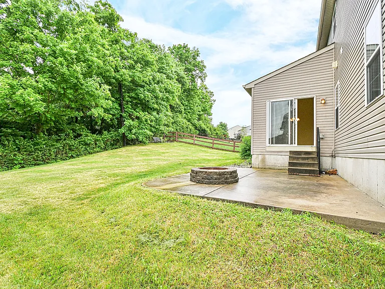 8453 Forest Valley Dr — Photo 58