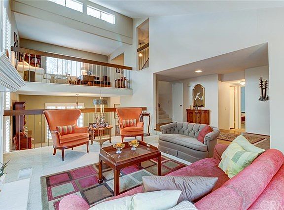 4th image of 22551 Meadowwood