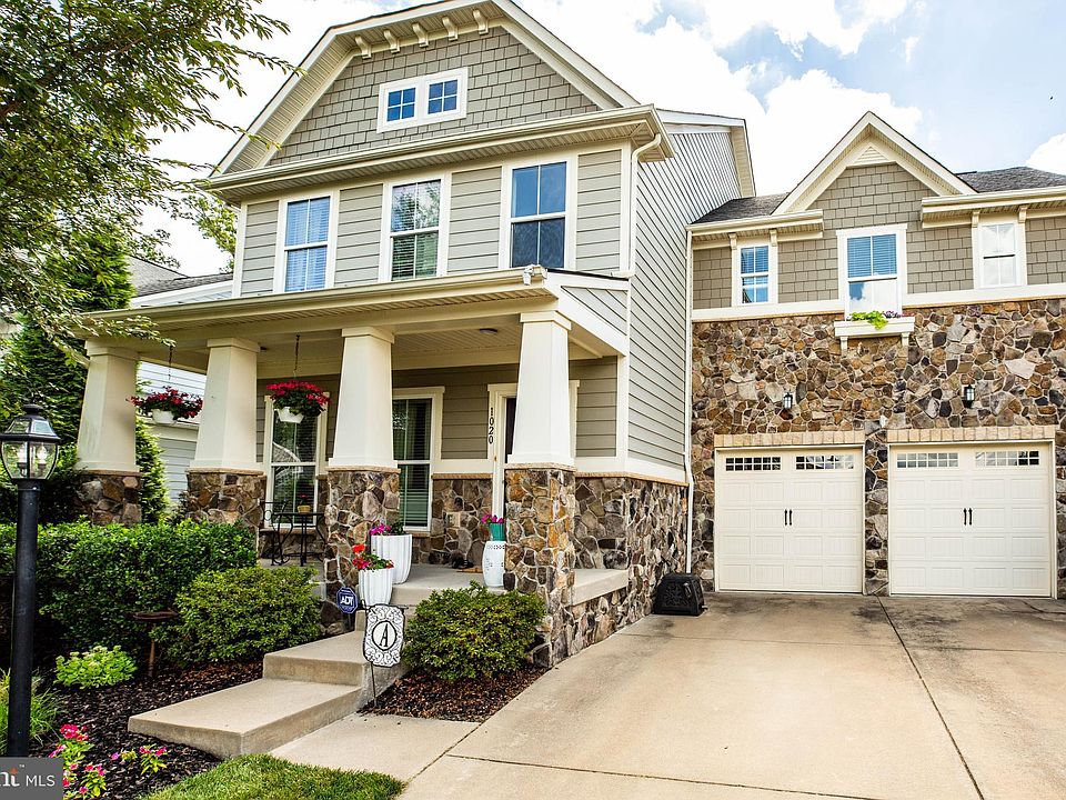1st image of 1020 Wright Ct