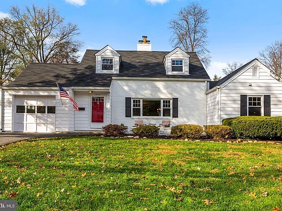 4th image of 3910 Rose Ln