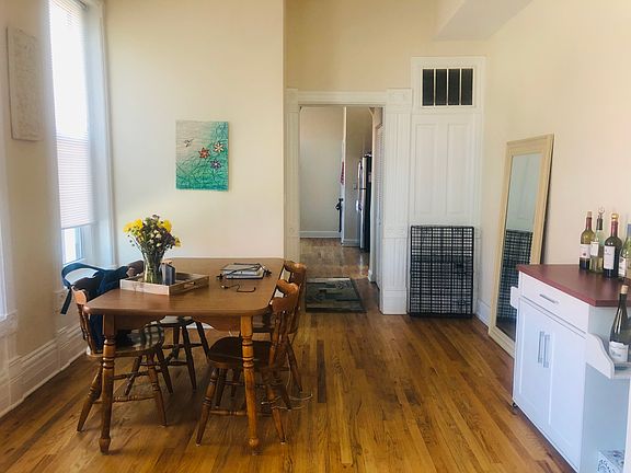 2nd image of 1801 W Erie St #18012