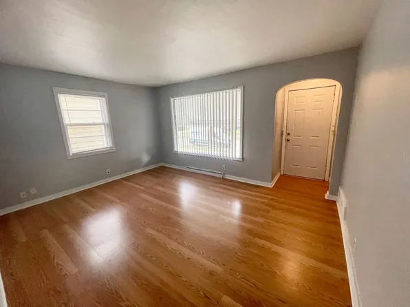 5136 N 42nd St, Milwaukee, WI 53209