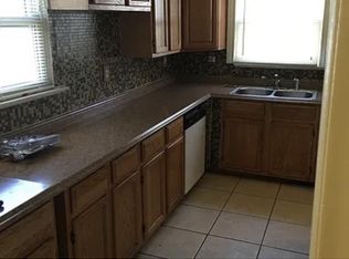 630 Granada Dr, Pontiac, MI 48342