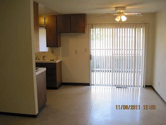 Dining Room & Kitchen