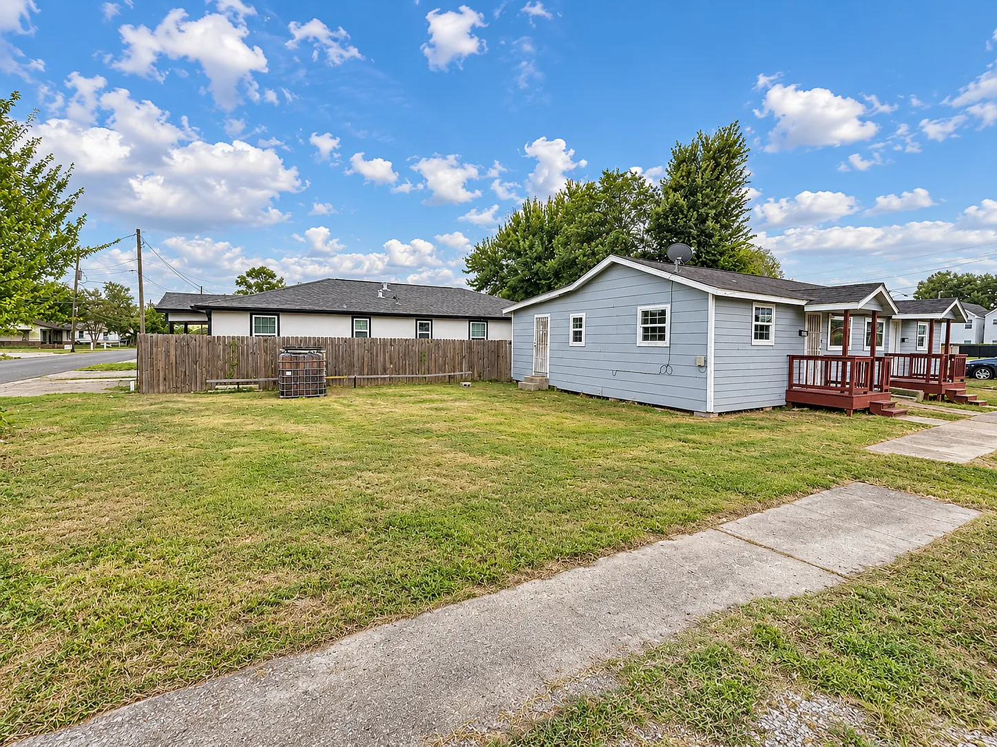 3 bed, 980 sqft, $1,350 — Photo 3