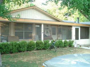 3407 Timber Dr, Dickinson, TX 77539