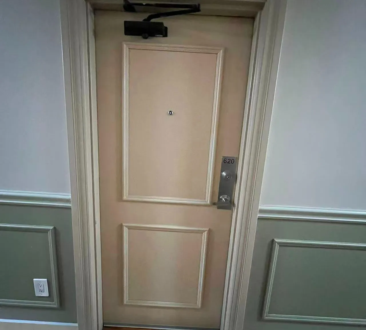 2 bed, $2,500 — Photo 2