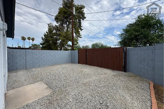 232 W Gail Dr #2 — Photo 6