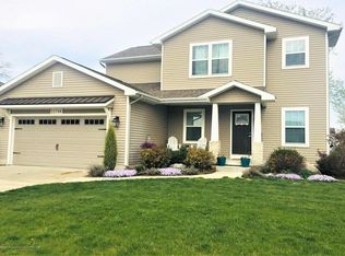 11798 Arrowhead Dr, Grand Ledge, MI 48837