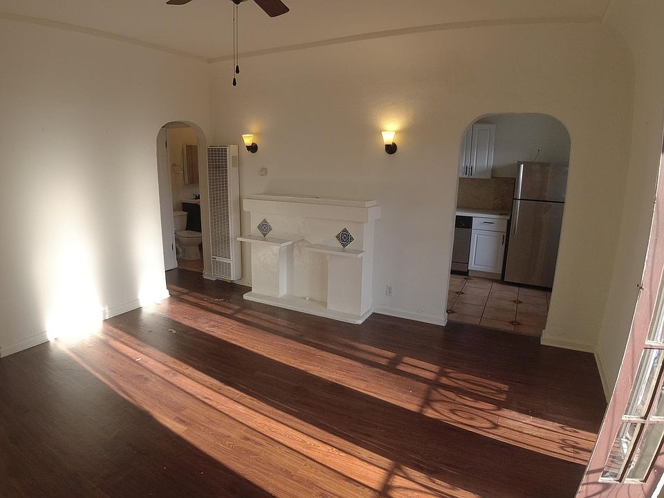 1st image of 654 S Dunsmuir Ave #202A