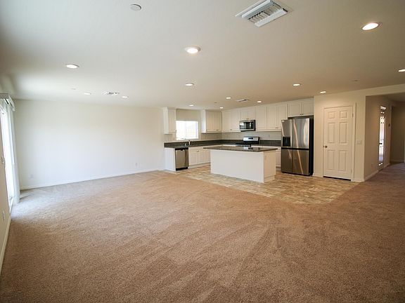 3rd image of 28241 Abbey Ln