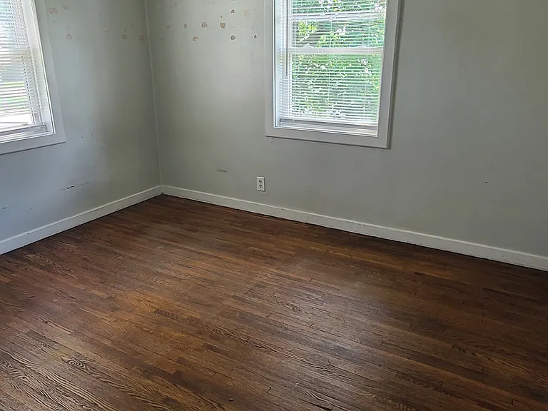 1603 N Cedar St — Photo 8