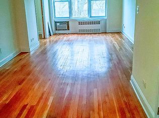30 Pilot St APT 3B, Bronx, NY 10464