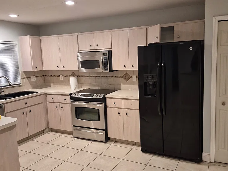 6150 Florida Ave — Photo 3