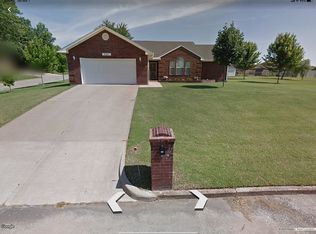 2201 Waddley St, Okmulgee, OK 74447