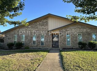 2120 Blossom Ln, Richardson, TX 75081