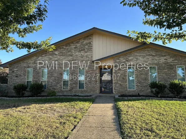 2120 Blossom Ln, Richardson, TX 75081