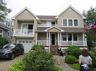 19 E 21st St, Brant Beach, NJ 08008