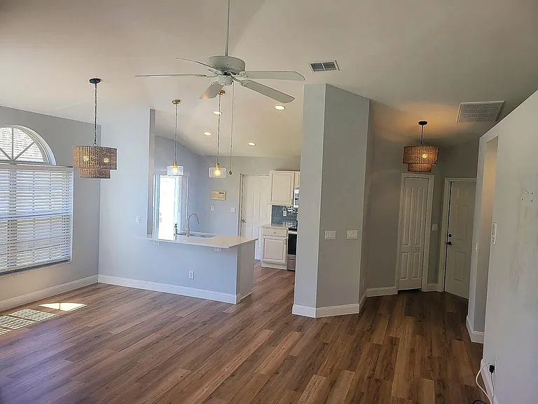 20907 Country Barn Dr — Photo 5