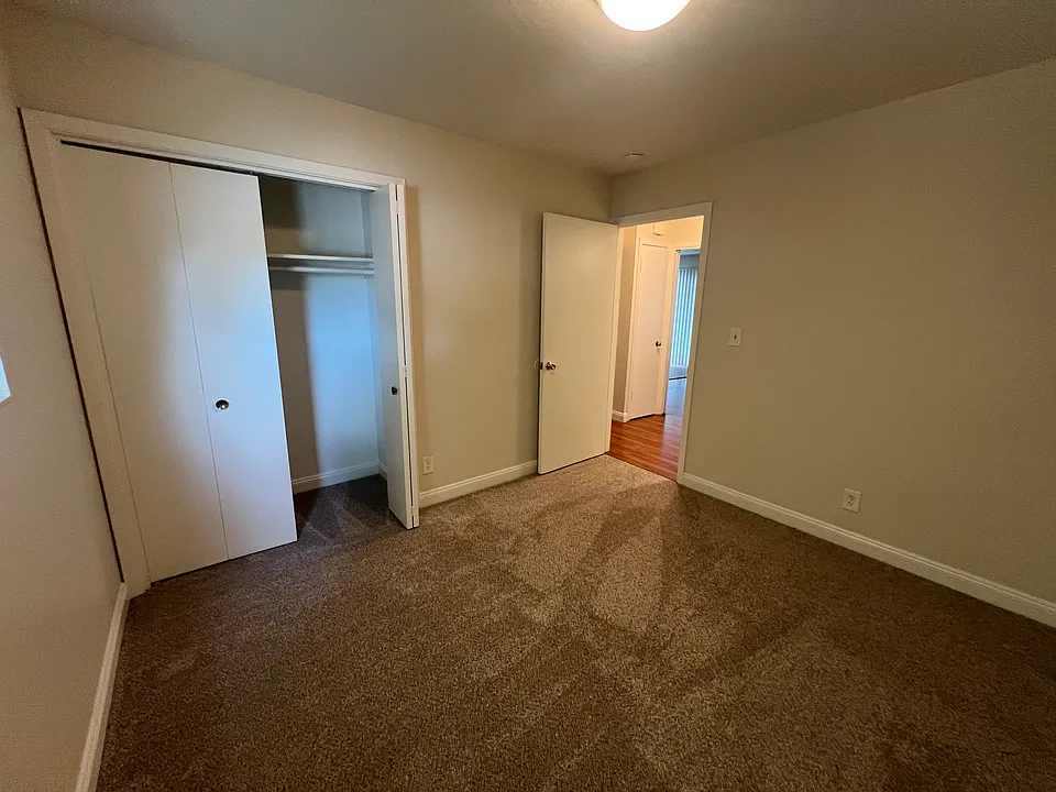 Bedroom 2, one closet