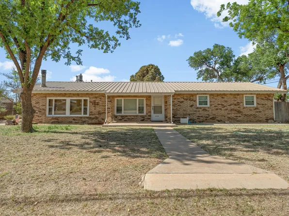 105 13th St, Seagraves, TX 79359