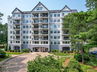 10 Mountain Laurels Dr APT 607, Nashua, NH 03062