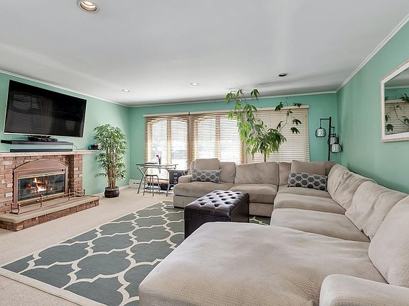 2nd image of 22 McConnell Ave