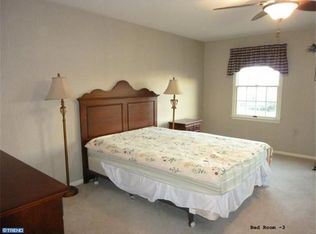 11 Barrington Dr, West Windsor, NJ 08550