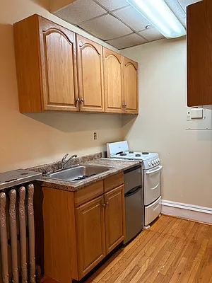 Rented by Farran & Associates | media 23