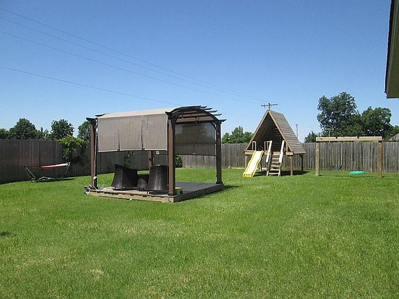 2nd image of 241 Whispering Wind Cir
