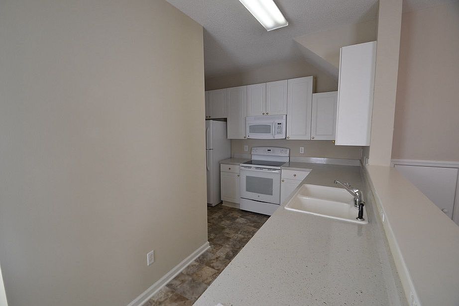 2040 Persimmon Ridge Dr, Raleigh, NC 27604 Zillow