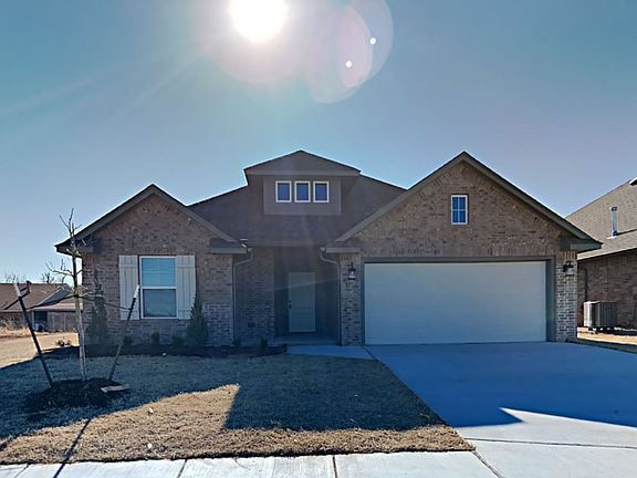 2nd image of 10504 NW 41st St