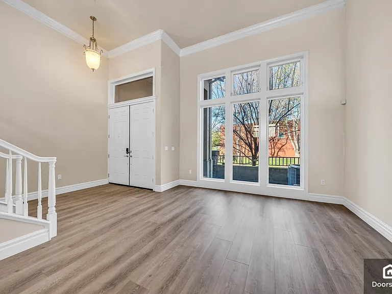 1164 McKay Dr — Photo 14