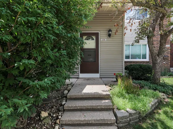 134 Grand Canyon Dr, Madison, WI 53705