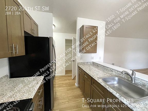 5th image of 2720 204th St SW