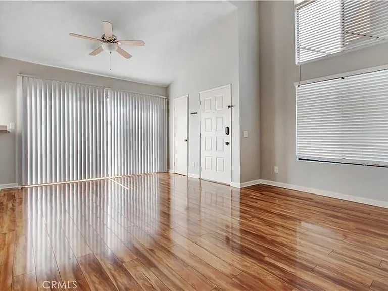 8549 Salina St — Photo 6
