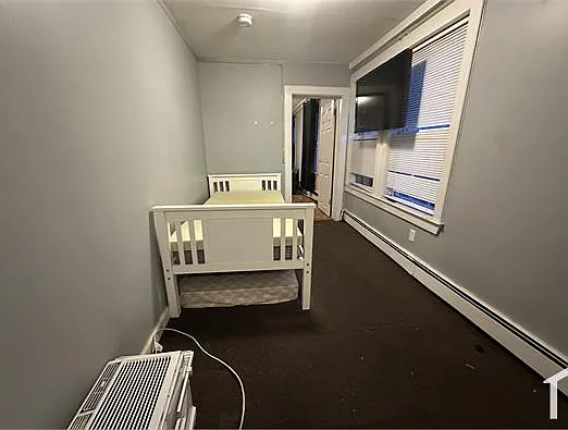 34 Agawam St #1R — Photo 5
