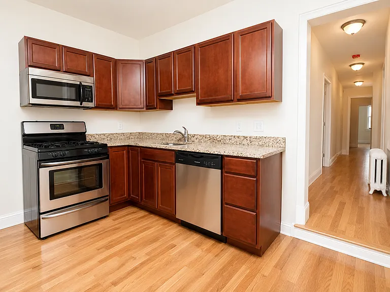 2808 W Girard Ave #A — Photo 2