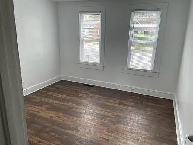 1009 Fairfax Ave — Photo 10