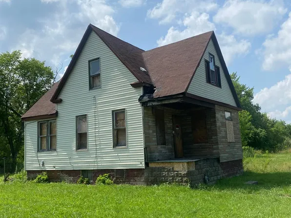 3869 Harding St, Detroit, MI 48214