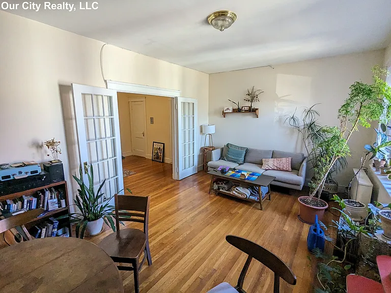 Wendell St — Photo 9